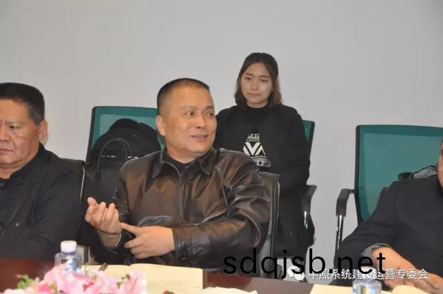 副主(zhu)任(ren)兼(jian)祕書長(zhang)張(zhang)誌清.jpg